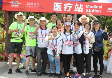 人民网-海南频道：海南三院全程守护 保障三亚马拉松赛顺利举行