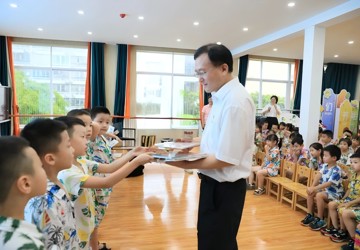 医学人文 | 情暖六一 与爱童行——三亚中心医院党委开展庆祝“六一”国际儿童节系列活动