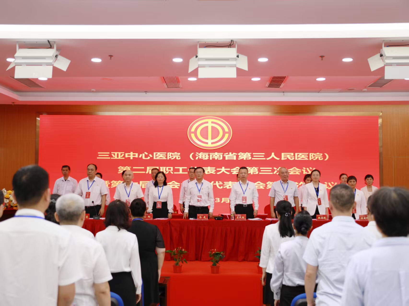 9f5c51352322ffd031a392f09ea7143