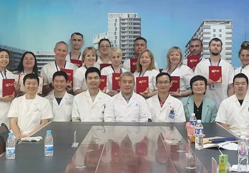 俄罗斯第五批中医研修团沉浸式体验中医药文化