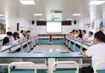 三亚中心医院党委调研指导医疗集团分院深入贯彻中央八项规定精神学习教育开展情况