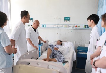 海南首例！我院成功为76岁患者实施髂动脉分支型覆膜支架（IBE）手术