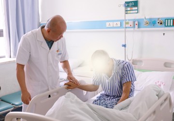 生命线上的“精工微雕”——我省首例四内嵌分支全腔内手术成功实施